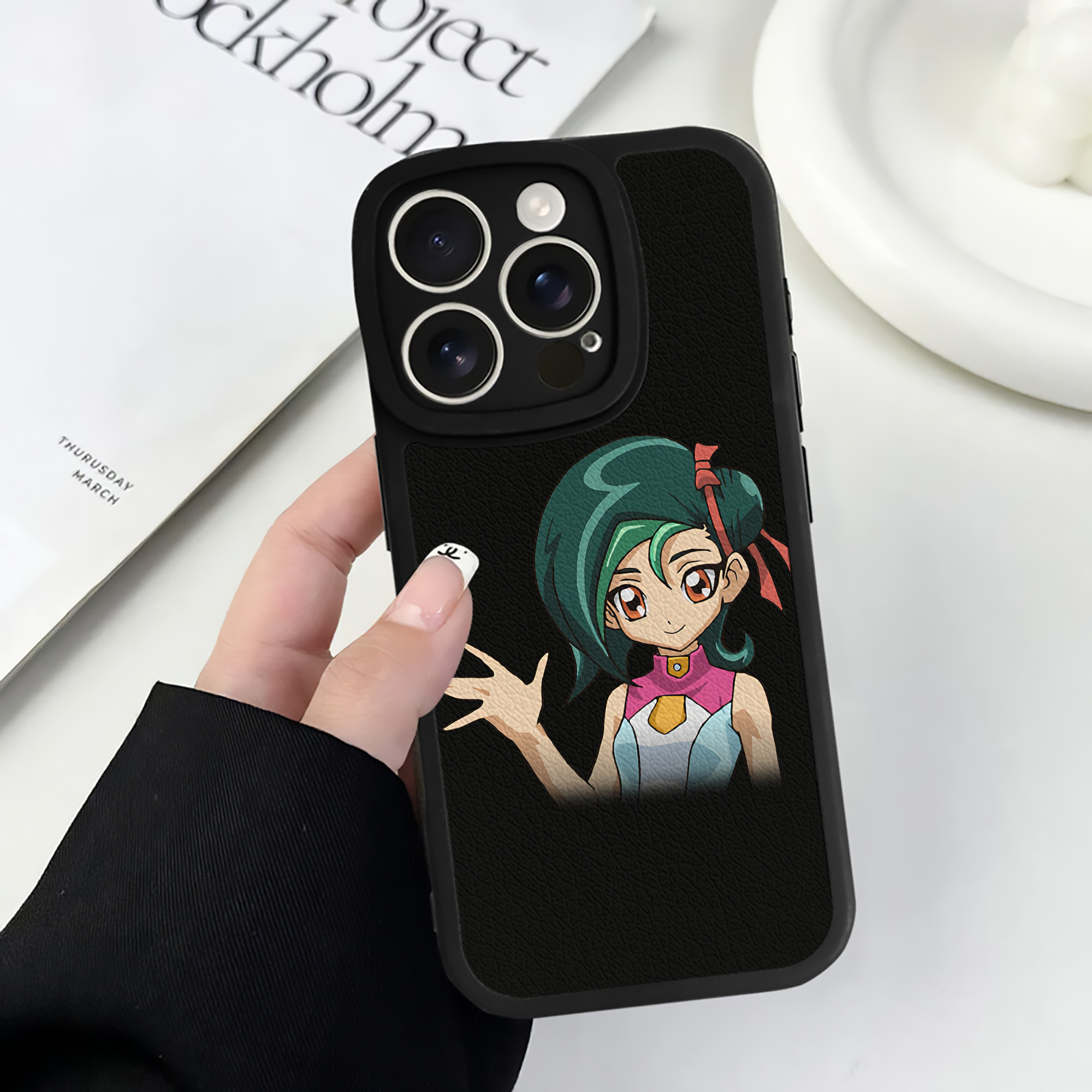 遊☆戯☆王 Yu-Gi-Oh! 【iPhone 16シリーズ対応】シリコンスマホケース（レザー調） 材質：シリコン